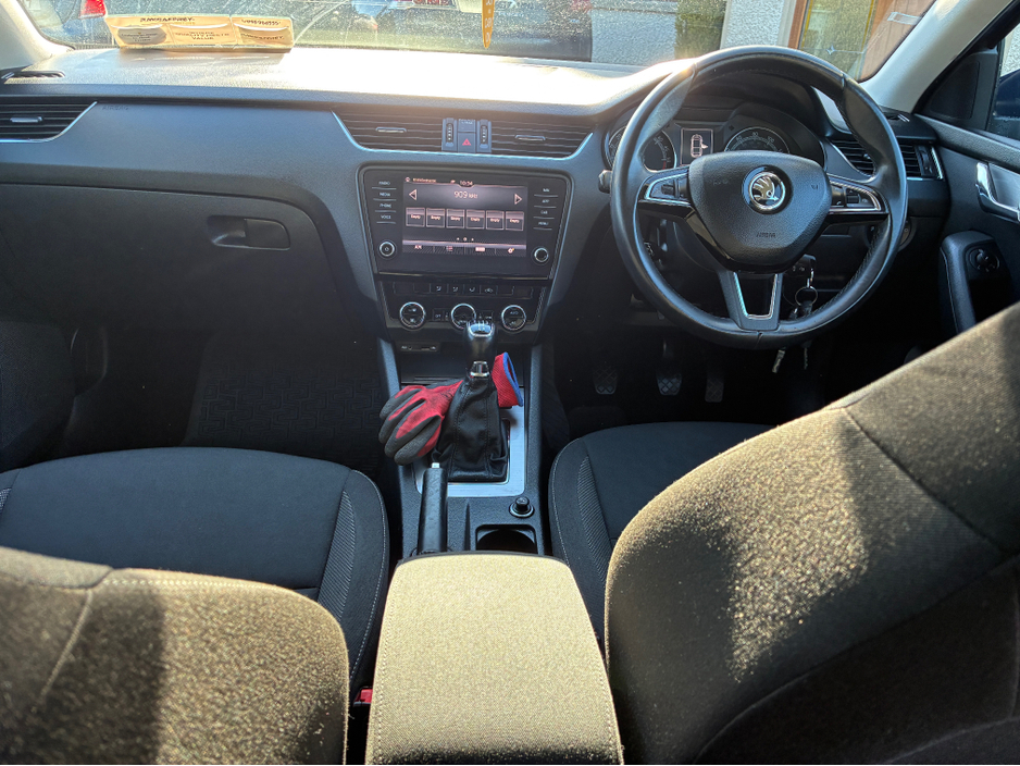 2017 Skoda Octavia - image 6