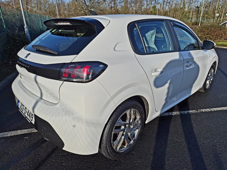 2020 Peugeot 208 1.2 Puretech 75 bhp Active €9,950
