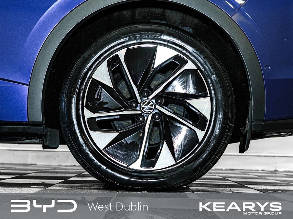 2022 Volkswagen ID.5 - image 6