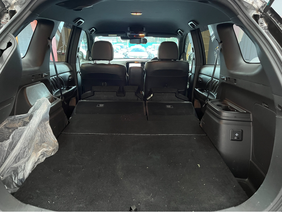 2019 Mitsubishi Outlander €21950 2019 MITSUBISHI OUTLANDER PHEV G PREMIUM 2.4 AUTOMATIC / CRUISE CONTROL / REVERSE CAMERA / ELECTRIC HEATED SEATS / HEATED STEERING WHEEL €21,950