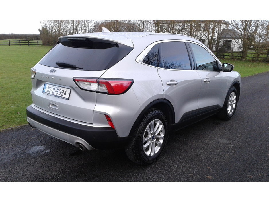 2021 Ford Kuga - image 8