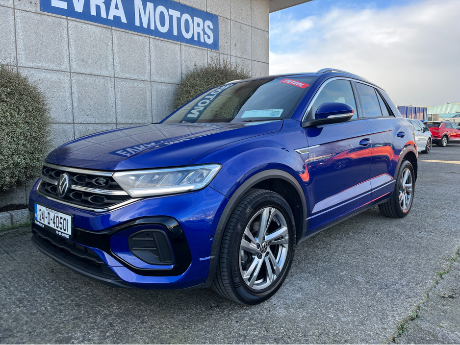 2024 Volkswagen T-Roc - image 5
