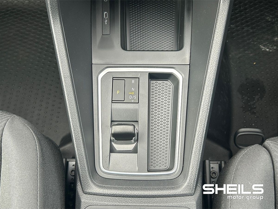 2026 Ford Transit Connect - image 17