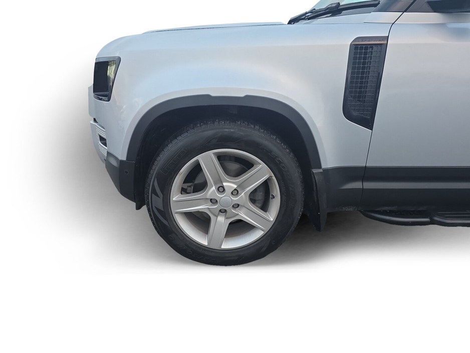 2022 Land Rover Defender  €49,500