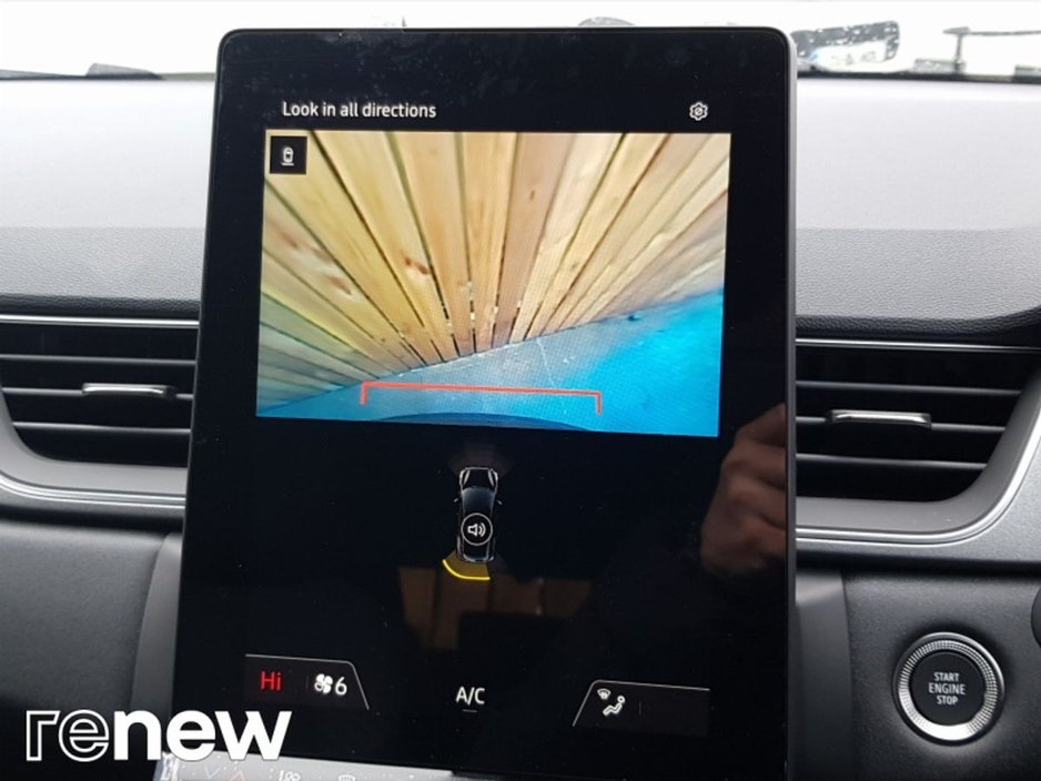 2026 Renault Captur - image 22