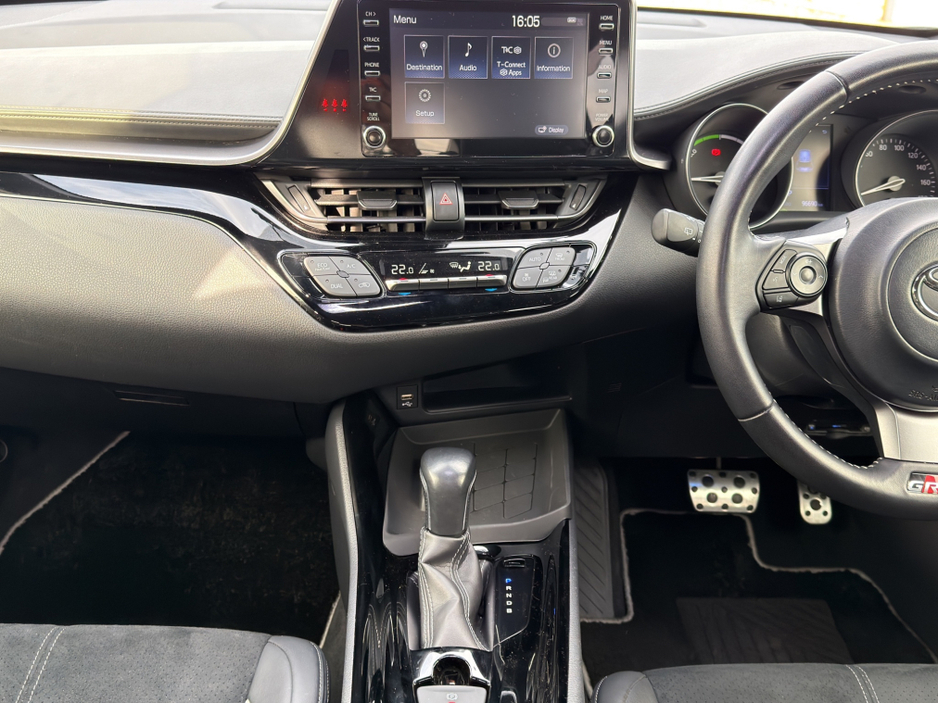 2019 Toyota C-HR - image 11