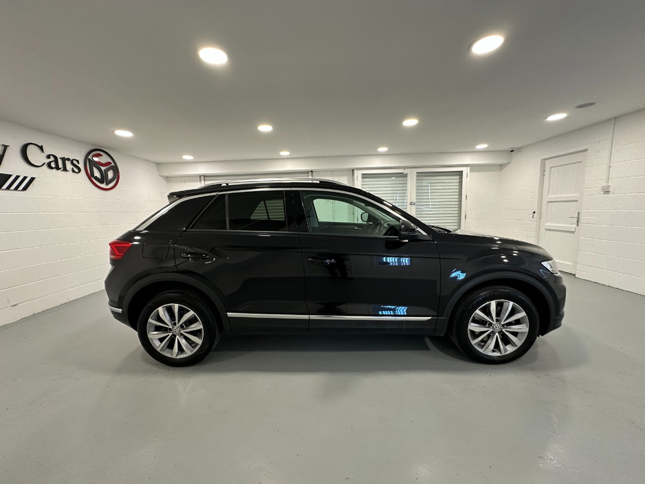 2020 Volkswagen T-Roc - image 18