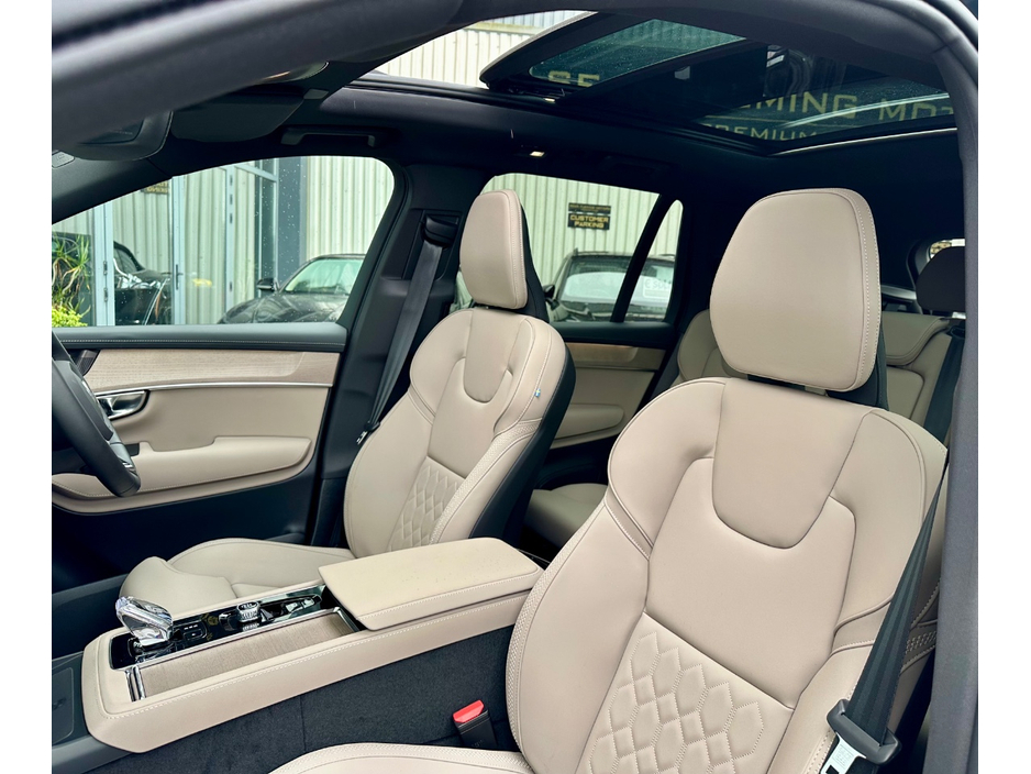 2026 Volvo XC90 - image 4