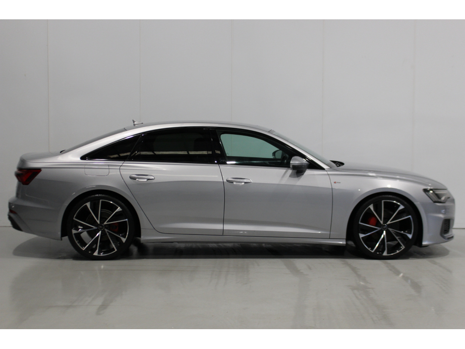 2020 Audi A6 - image 9