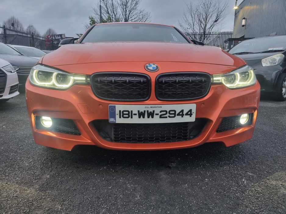 2018 BMW 3 Series - image 3