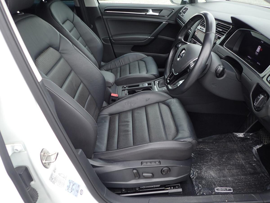 2020 Volkswagen Golf 2.0 TDI Highline Meister Leather seats €23,950