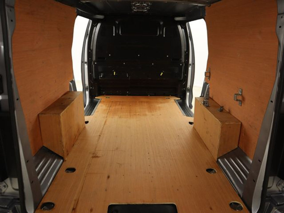 2023 Peugeot Expert - image 15