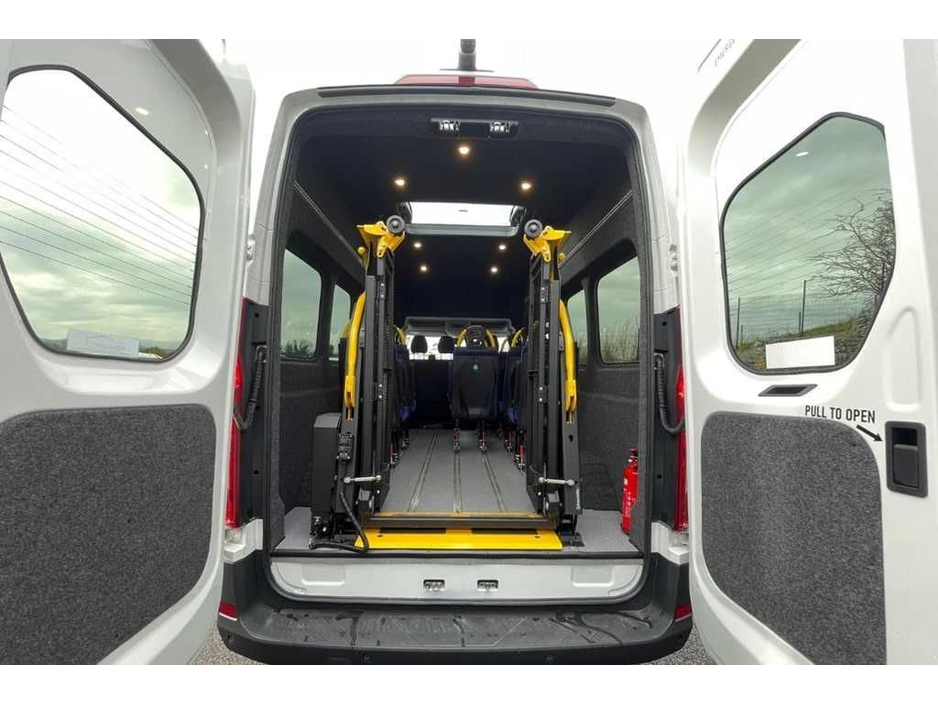 2023 Maxus eDeliver 9 BASE LXH P/V €47,824