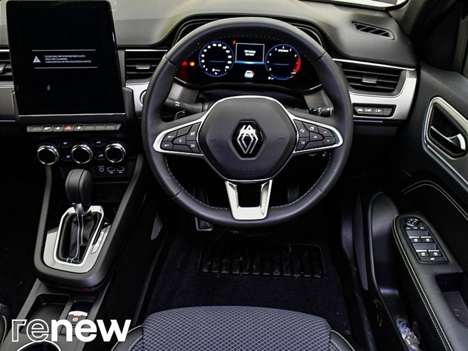 2025 Renault Arkana - image 29