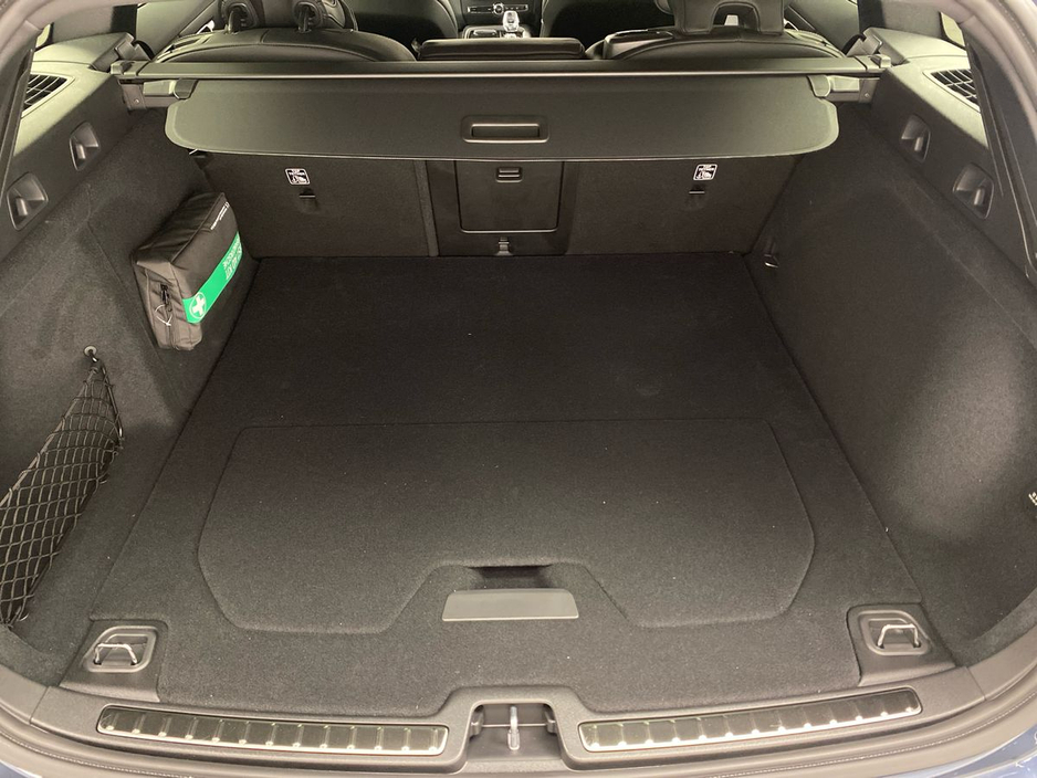 2026 Volvo V60 - image 11