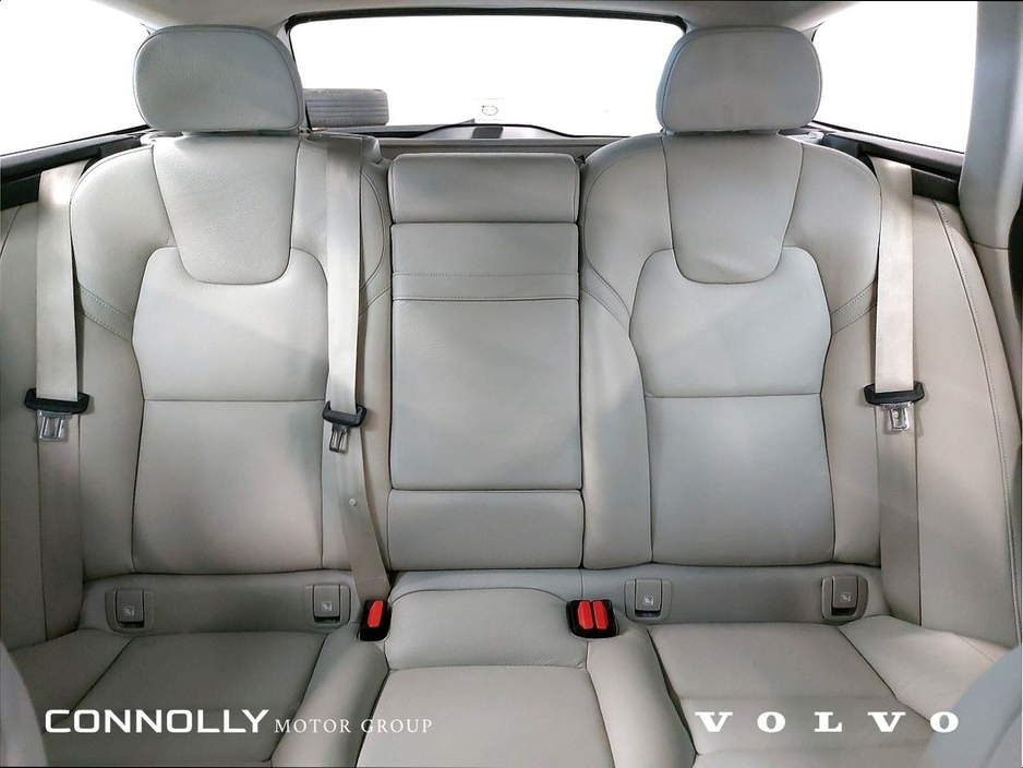 2020 Volvo V90 D4 Momentum Auto €384pm €34,945