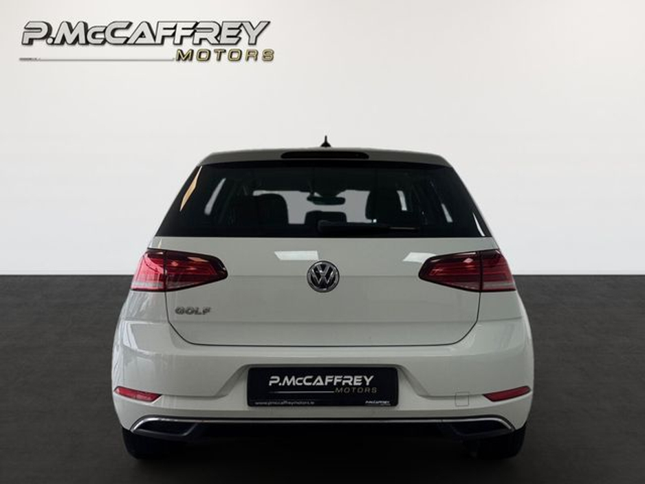 2018 Volkswagen Golf - image 6