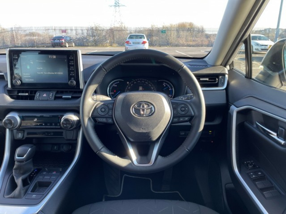 2022 Toyota Rav4 - Luna Edition - 2.5 Hybrid - Automatic - 1 Previous Owner - NCT Approved 2028 - EUR 200 Road Tax // Remote Central Locking // Front Electric Windows // Rear Electric Windows // Electric Mirrors // Po €35,899