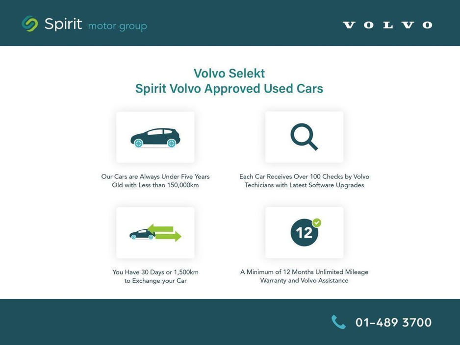 2022 Volvo XC40 - image 23