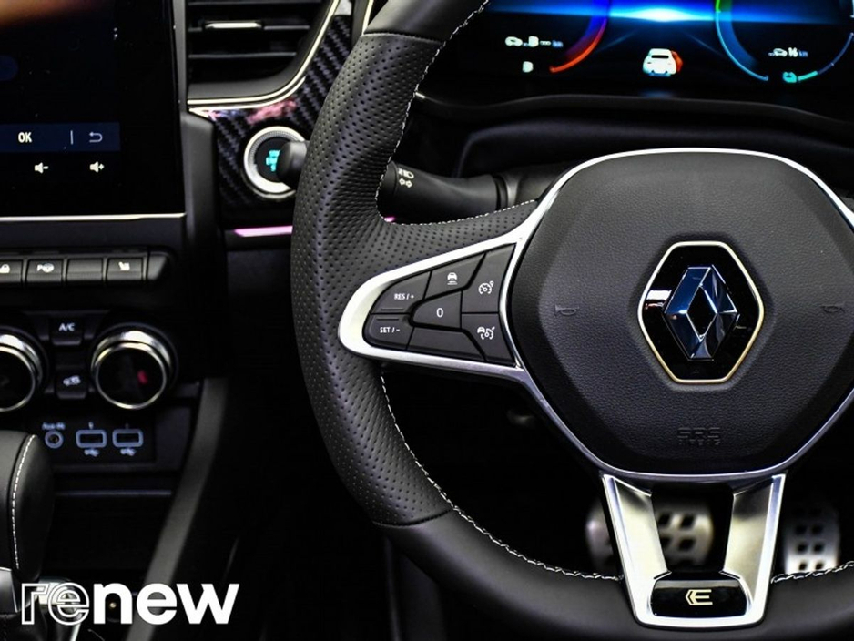 2023 Renault Arkana Engineered E-TECH Hybrid 145 Auto €28,500