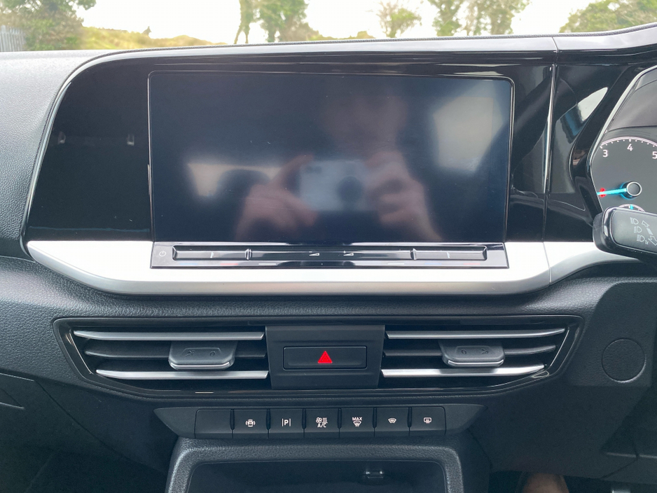 2022 Ford Tourneo Connect - image 13