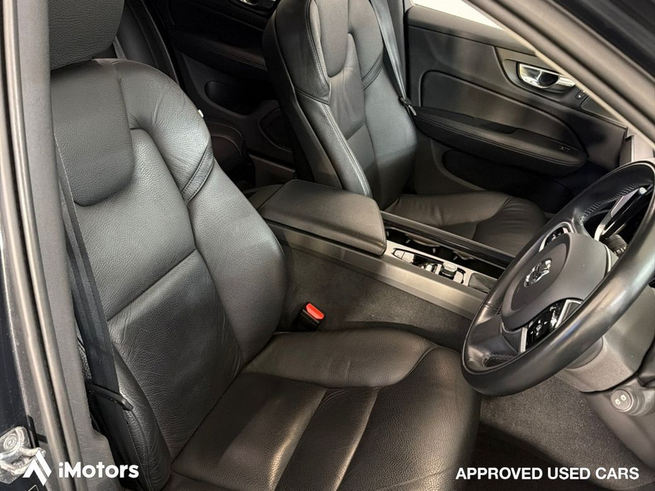 2020 Volvo V60 D4 MOM AT 5DR Auto €26,900