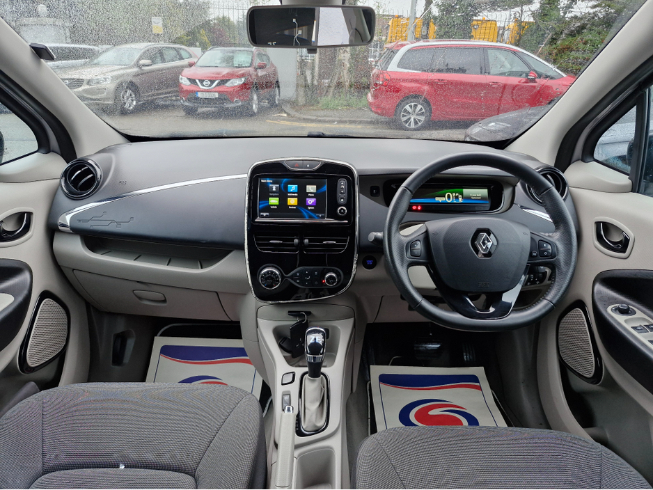2015 Renault Zoe DYNAMIQUE INTENSE AUTOMATIC FULLY ELECTRIC NCT 02/27 *80KM RANGE* 2 KEYS/ SAT NAV/ TOUCH SCREEN MEDIA/ BLUETOOTH/ USB/ REVERSE CAMERA/ MULTI FUNCTION STEERING WHEEL/ HISTORY CHECKED €3,900