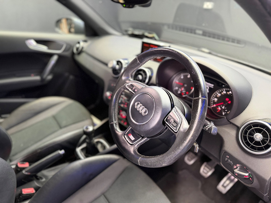 2016 Audi A1 - image 20