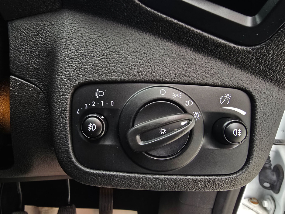 2016 Ford Kuga - image 25