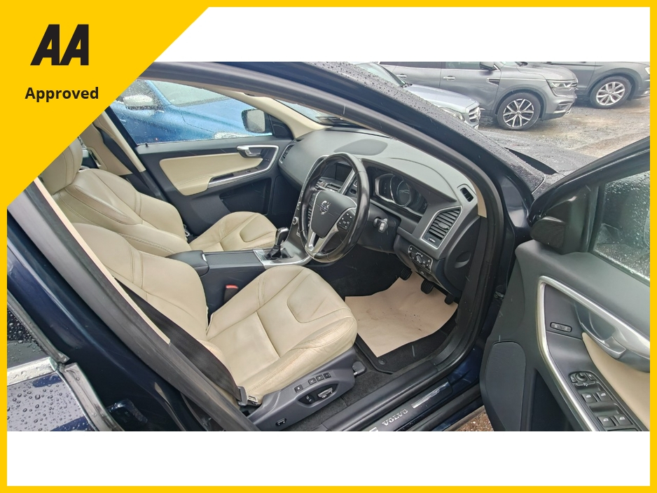 2015 Volvo XC60 - image 15