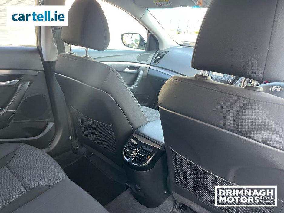 2016 Hyundai i40 - image 12