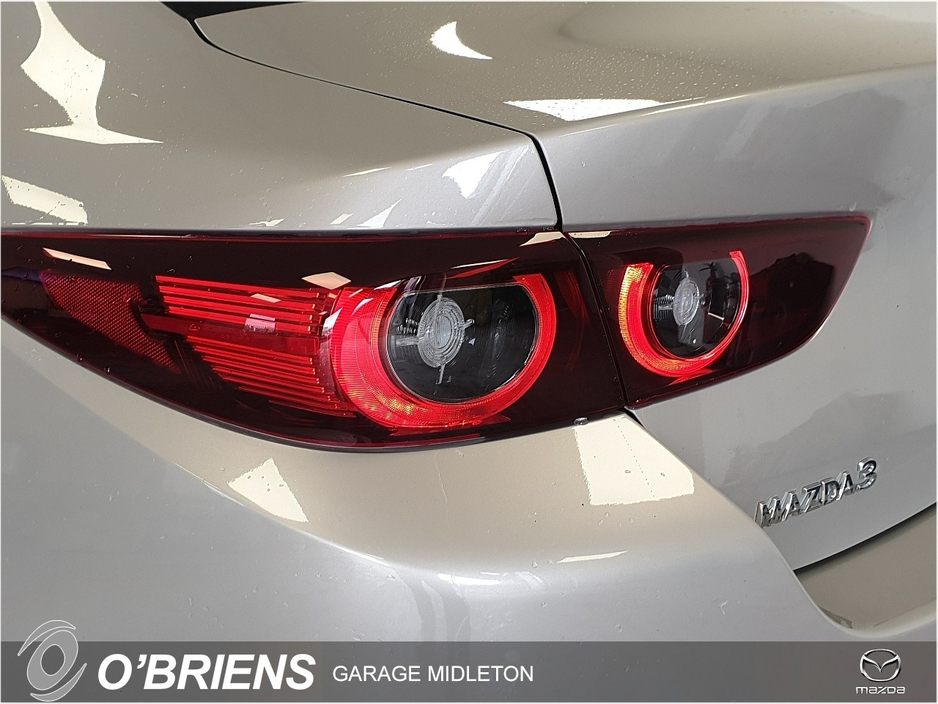 2024 Mazda Mazda3 2024 Mazda3 4SN e-SKYACTIV X 186ps 6MT FWD Exclusive-line SUNR €31,900