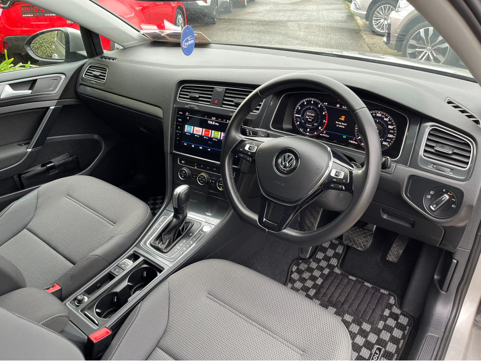 2020 Volkswagen Golf COMFORTLINE AUTOMATIC 1.2 PETROL //ONLY 7348 MILES//REVERSE CAMERA//KEYLESS ENTRY//ADAPTIVE CRUISE CONTROL//BLIND SPOT WARNING// €21,950