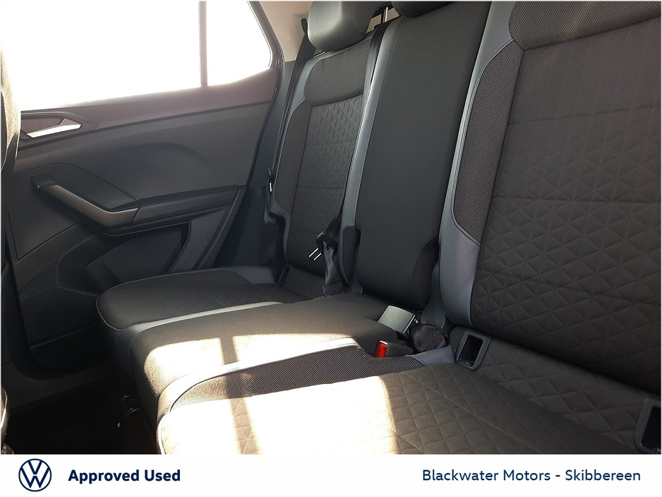 2023 Volkswagen T-Cross - image 7