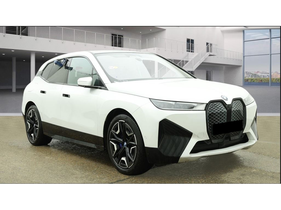 2023 BMW iX XDRIVE40 M SPORT EDITION // PANORAMIC ROOF €45,950