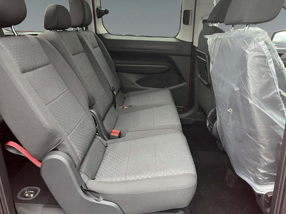 2026 Ford Tourneo Connect - image 11