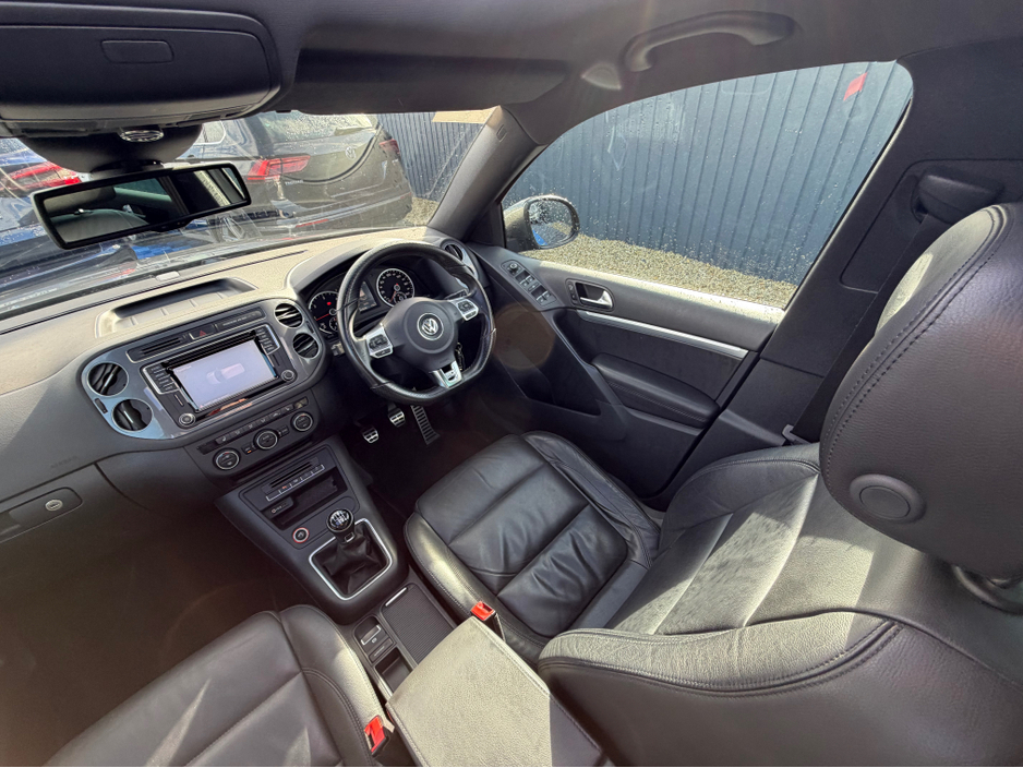 2016 Volkswagen Tiguan - image 47