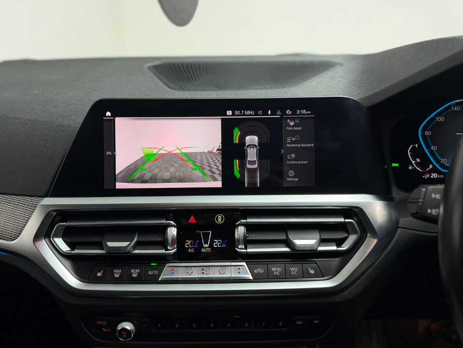 2020 BMW 3 Series 330E M SPORT €27,990