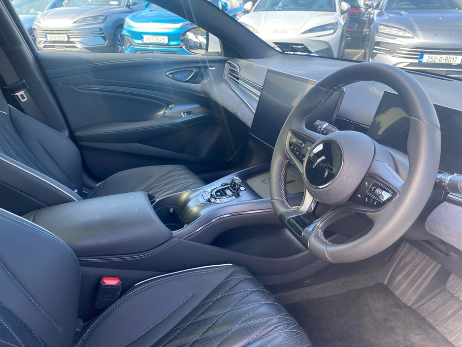 2024 BYD Seal - image 9