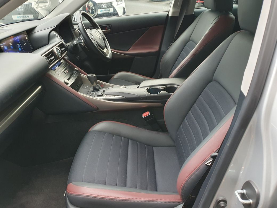 2018 Lexus IS 300 h HALF LEATHER * 2.5 SELF CHARGING HYBRID