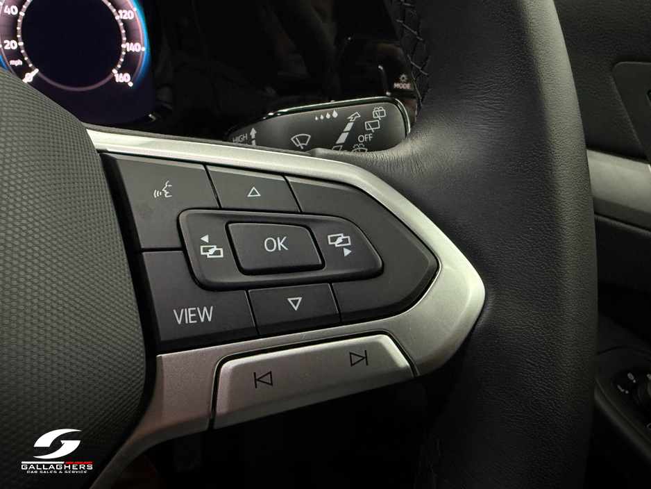 2025 Volkswagen Golf - image 23