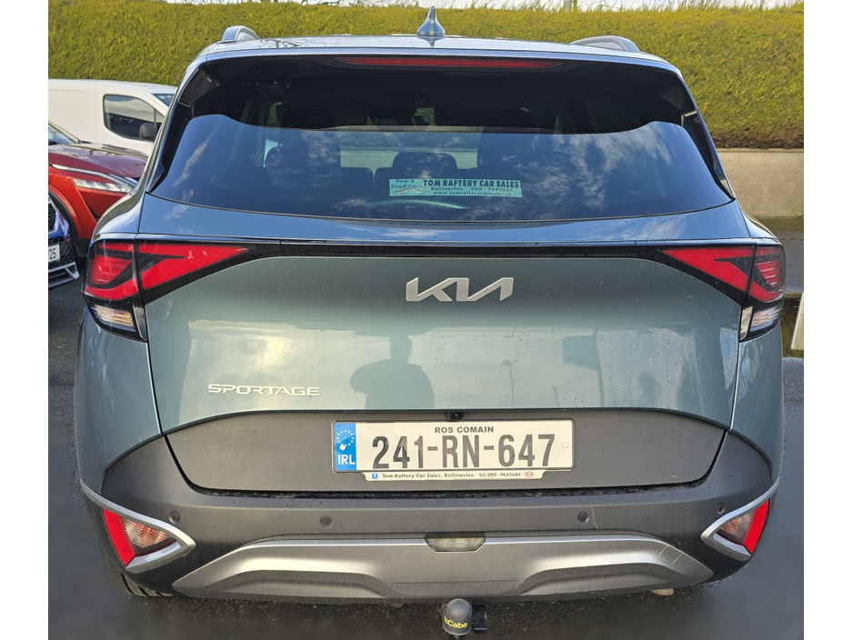 2024 Kia Sportage - image 2