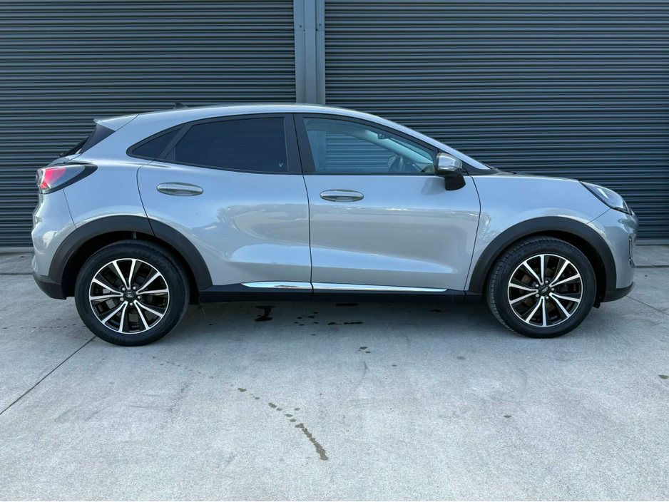 2021 Ford Puma - image 3