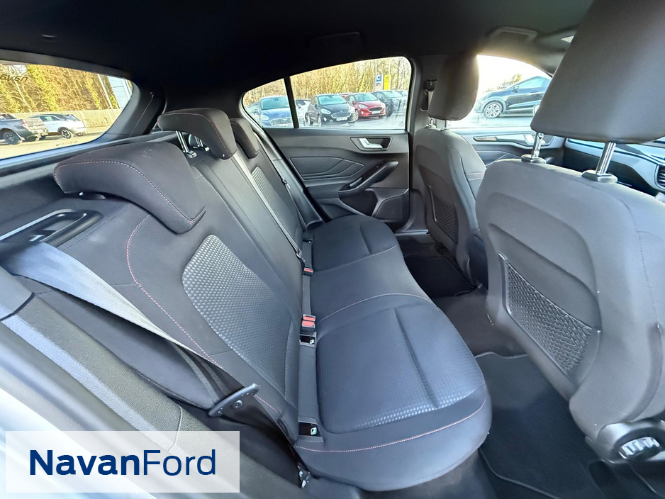 2025 Ford Focus St-line 1.0T 125Ps **Warranty January 2030** €29,950