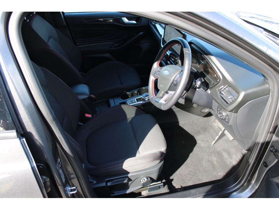 2024 Ford Focus - image 11