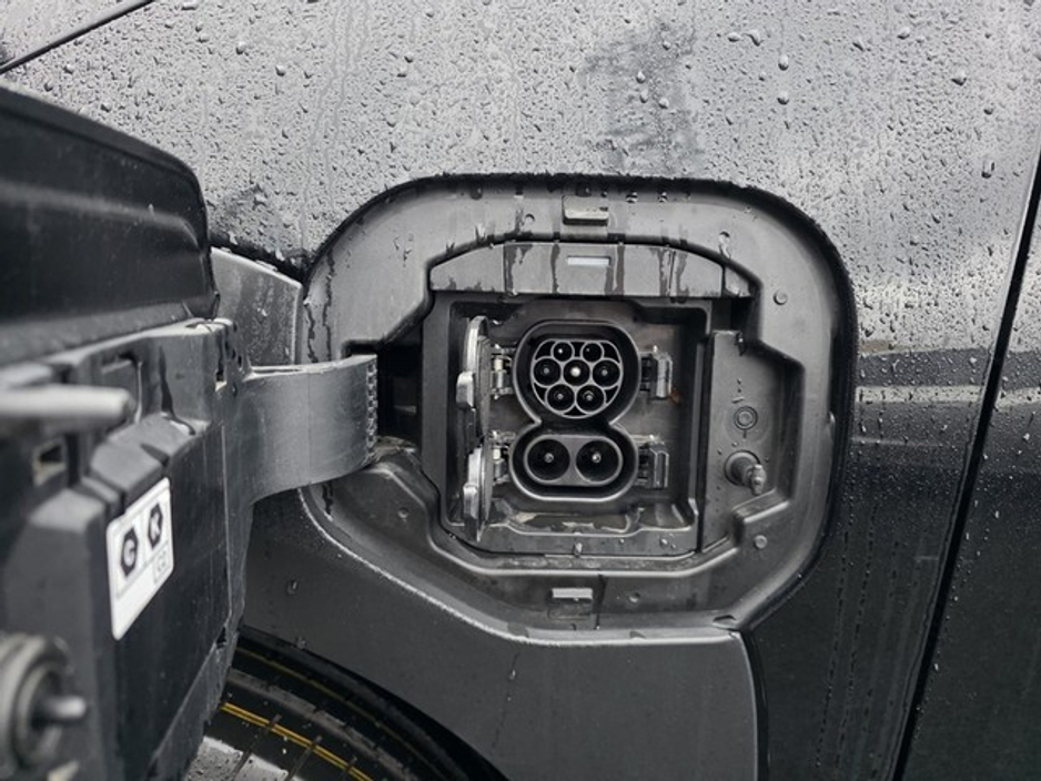 2024 Toyota bZ4X - image 6