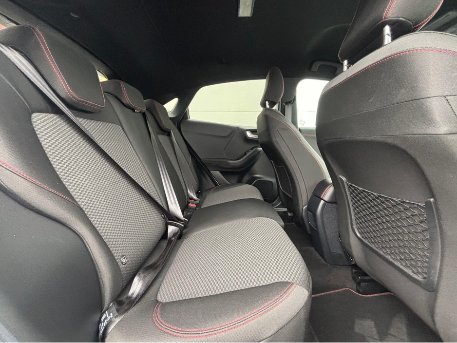 2021 Ford Puma - image 10
