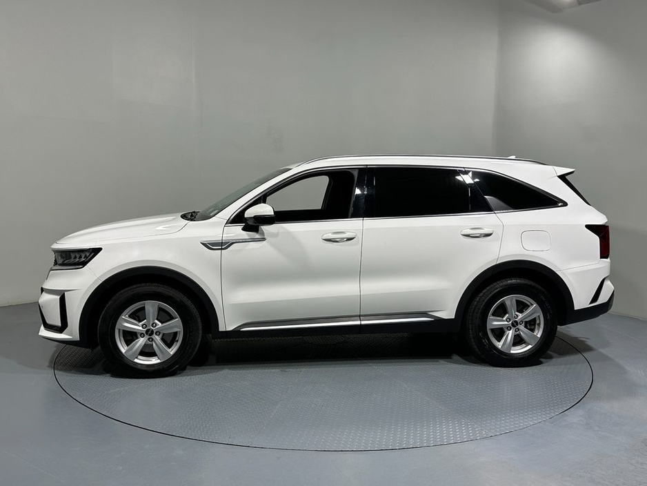 2022 Kia Sorento - image 4