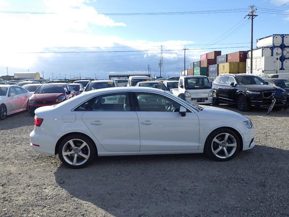 2014 Audi A3 - image 5