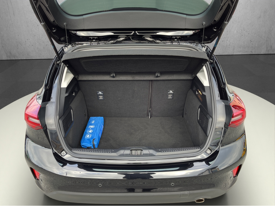 2024 Ford Focus - image 10